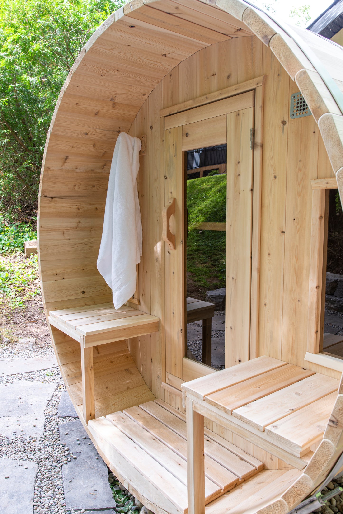 Dundalk Leisurecraft Canadian Timber Tranquility Barrel Electric Sauna | 4 Persons CTC2345E