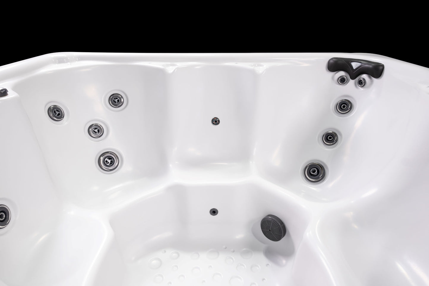 Cyanna Valley Spas Supreme X – 6 Seat Hot Tub with 32 Jets and LED Lighting - SUP4