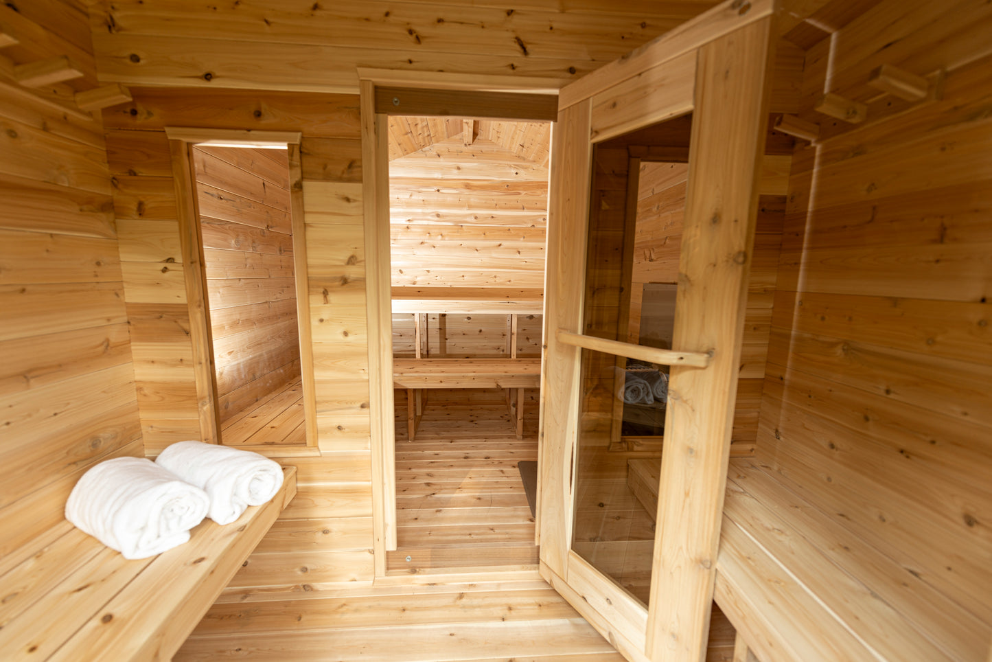 Dundalk Leisurecraft Canadian Timber Georgian Cabin Electric Sauna with Changeroom | 4 Persons CTC88CE
