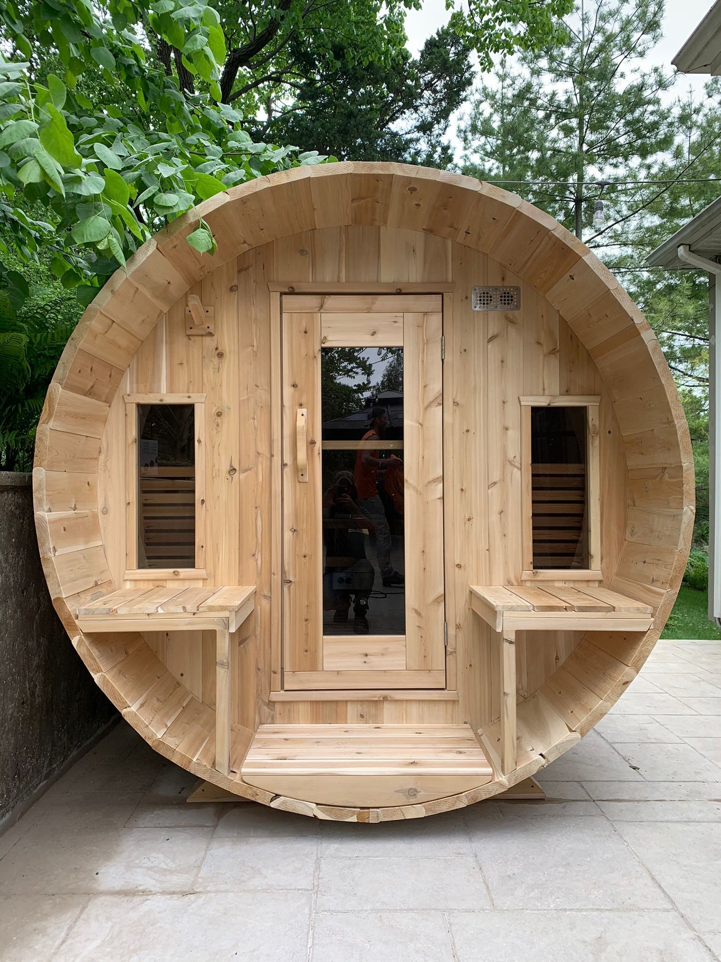 Dundalk Leisurecraft Canadian Timber Tranquility Barrel Electric Sauna | 4 Persons CTC2345E
